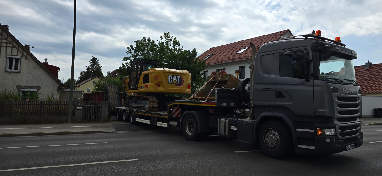 WhatsApp Image 2025-09-30 at 13.57.35 (3)