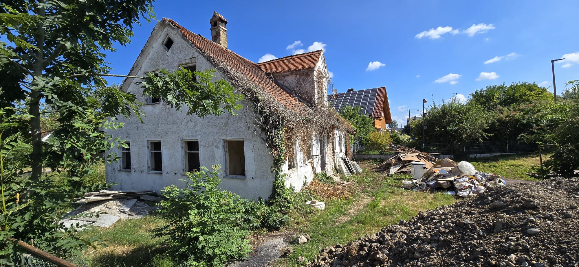 WhatsApp Image 2025-09-30 at 14.03.35