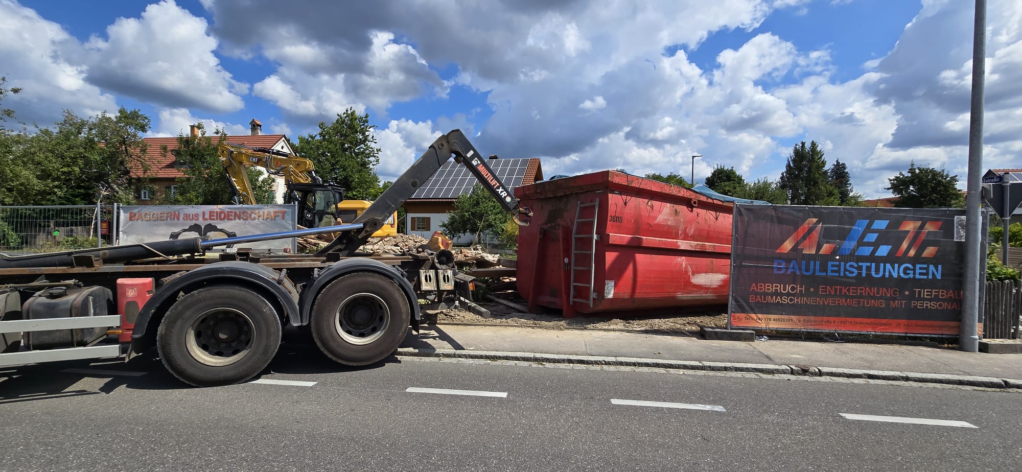 WhatsApp Image 2025-09-30 at 14.03.53