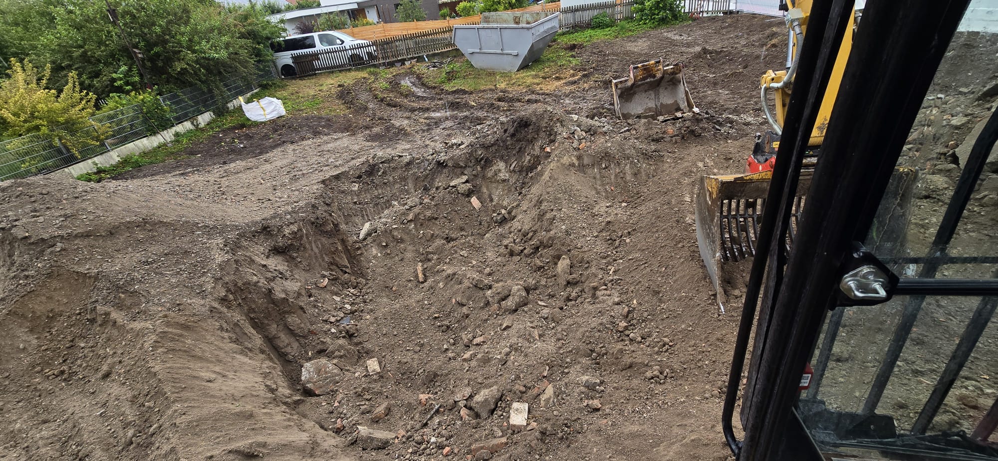 WhatsApp Image 2025-09-30 at 14.03.54 (1)